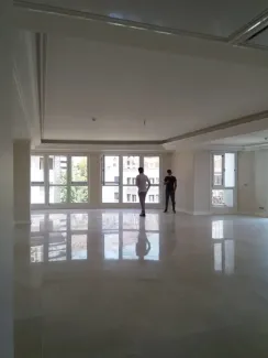 آپارتمان 330 متری لاکچری در نیاوران