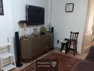 آپارتمان ۱۴۷ متری در پاسداران | فرعی دنج با دید سبز و نور عالی