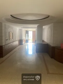۹۰ متر آپارتمان دوخوابه بازسازی‌شده در