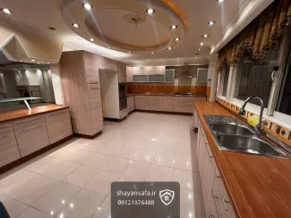 ویلای دوبلکس ۶۰۰ متری نوسازی‌شده در نیاوران