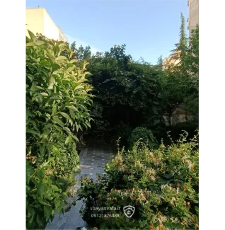 واحد لوکس و بازسازی‌شده ۳۳۳ متری در فرمانیه – خیابان مهماندوست